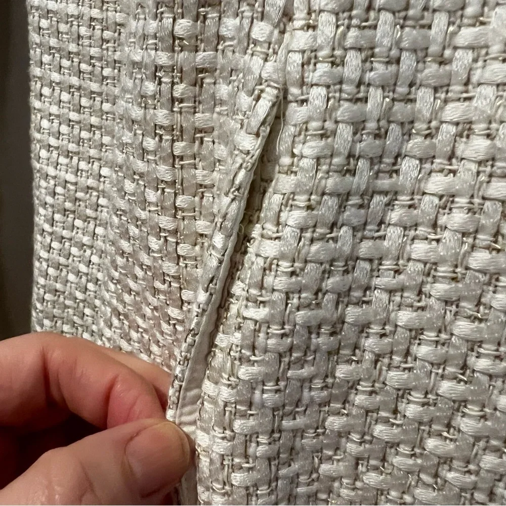 Chico’s Textured Embellished Trim Cream and Gold Open Front jacket size large - Picture 7 of 11